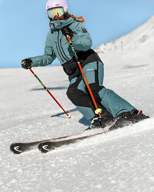 Kunde @chiara.lou_ i Montec Moss W Snowboardjakke Dame Atlantic/Black