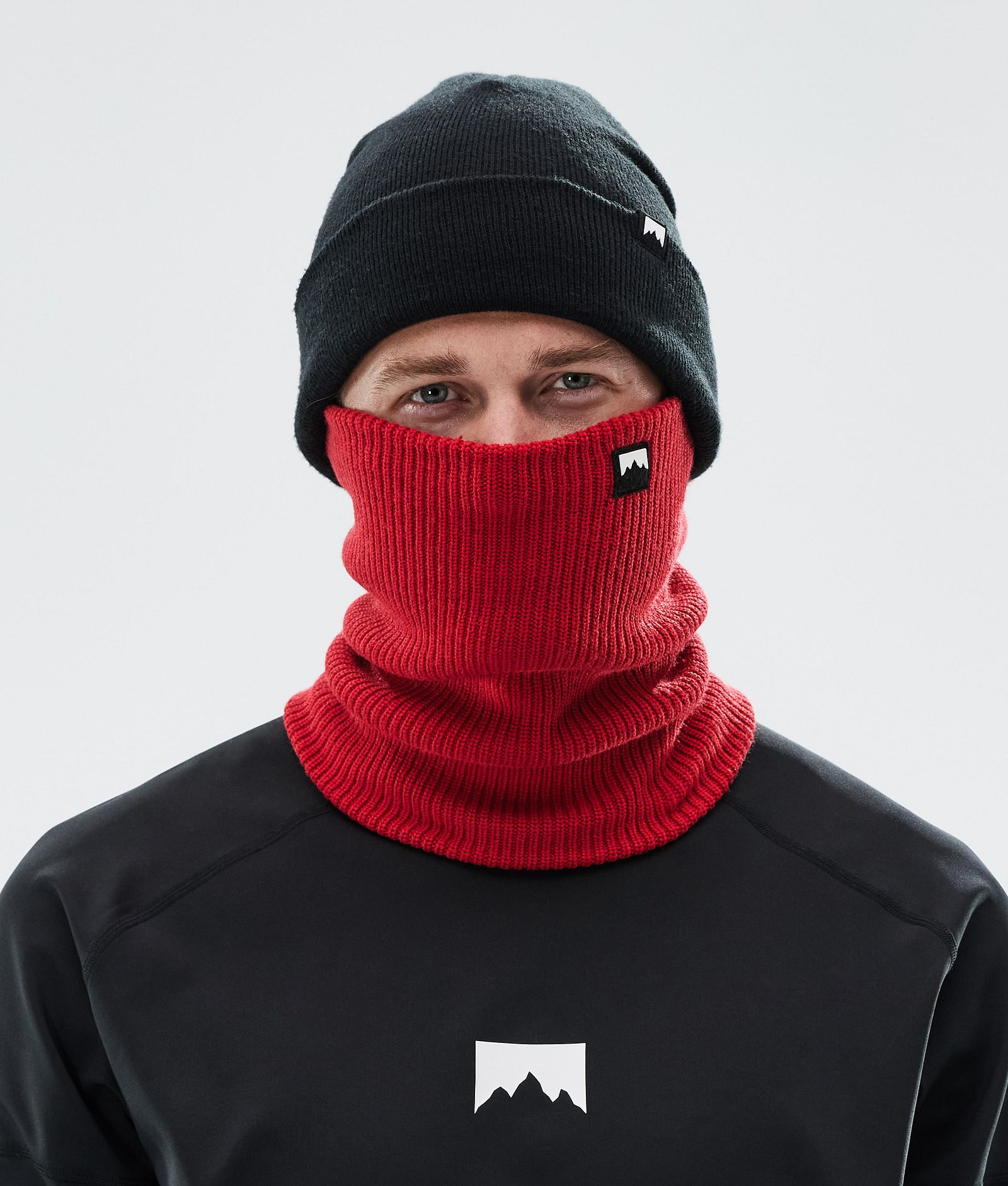 Montec Classic Knitted Ansiktsmasker Deep Red, Bilde 2 av 3